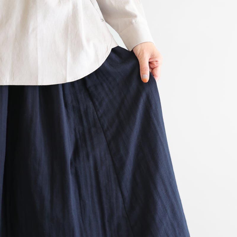 シャトルトリプルガーゼロングスカート（ダークネイビー