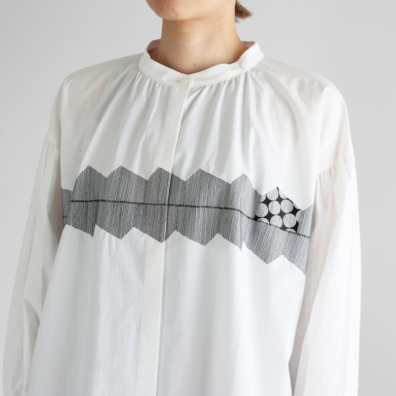 オーガニックコットン刺繍バルーンスリーブワイドブラウス（白