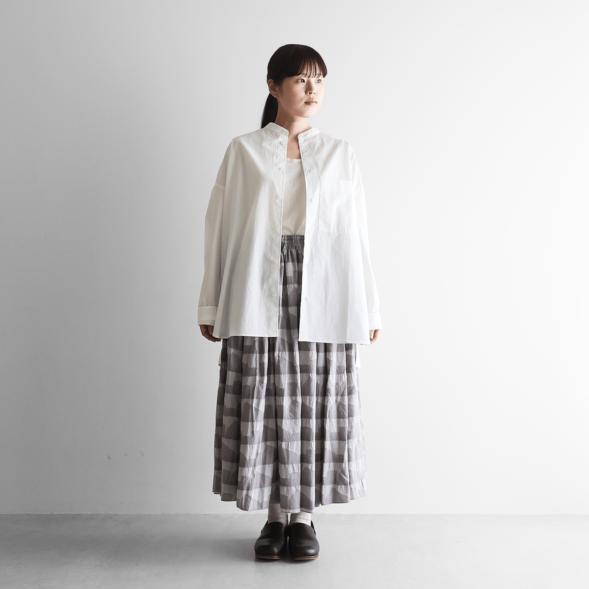 美品♪イレーヴ S コットン バンドカラー 長袖 プルオーバー チュニック丈 白 美品 イレーヴ 日本製 コットン バンドカラー オーバーサイズ 長袖