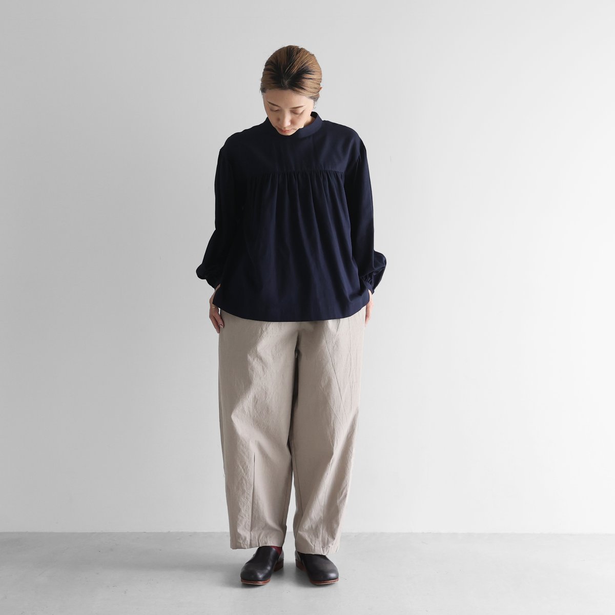 ウォッシャブルウールコットンバルーンパンツロング（ミルクティ