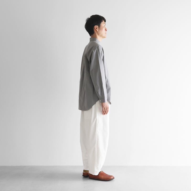 huis シャトルコーデュロイ　ホワイト 暮らしのおへそ一田さん×HUISコラボ】コーデュロイバルーンパンツ