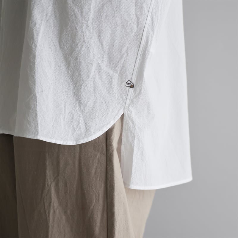 コードレーンバンドカラーオーバーシャツ（白）【ユニセックス】015