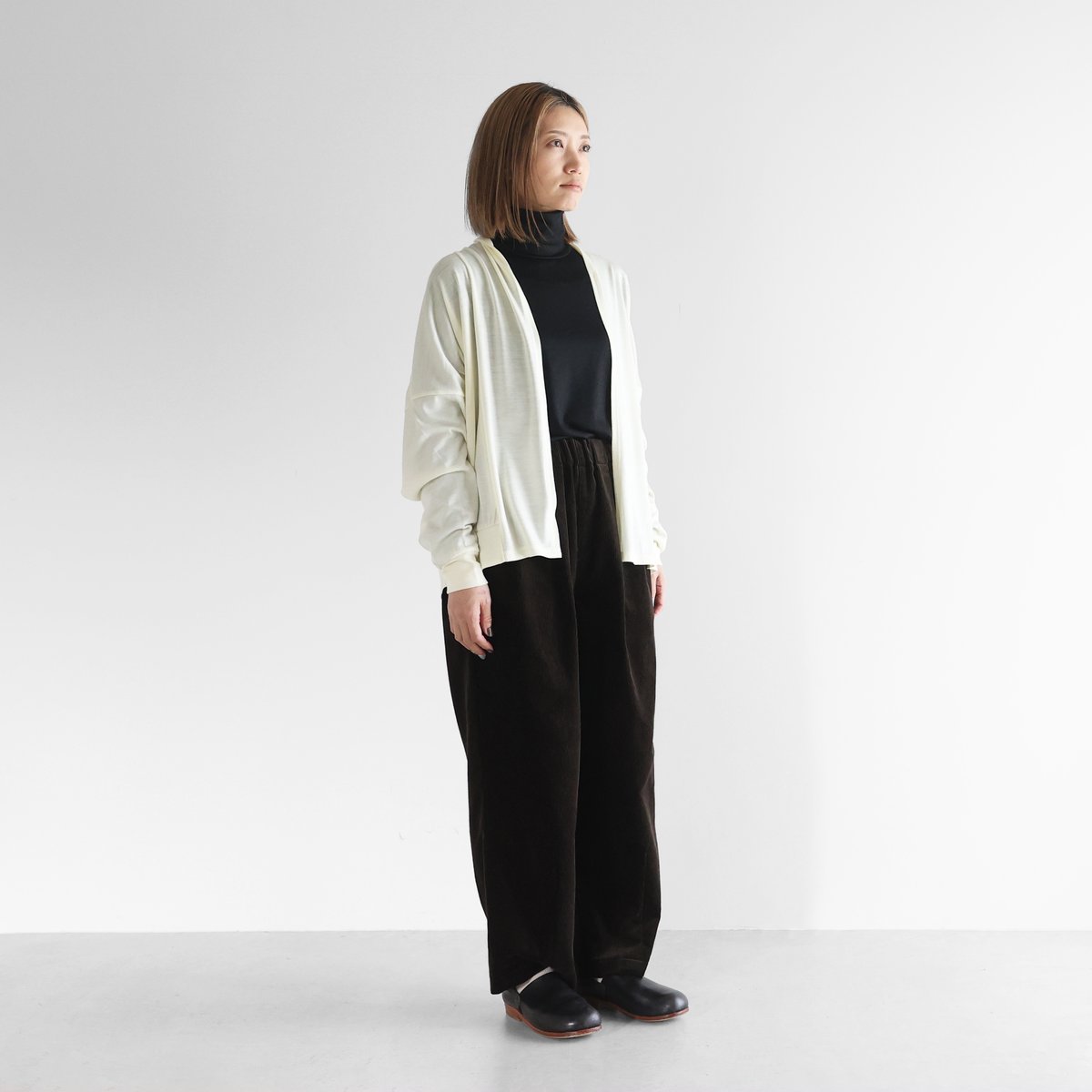 HUIS 遠州織物 CS702 ウォッシャブルウール天竺5分袖リブカーディガン HUIS in house］ウォッシャブルウール天竺5分袖リブカーディガン CS702