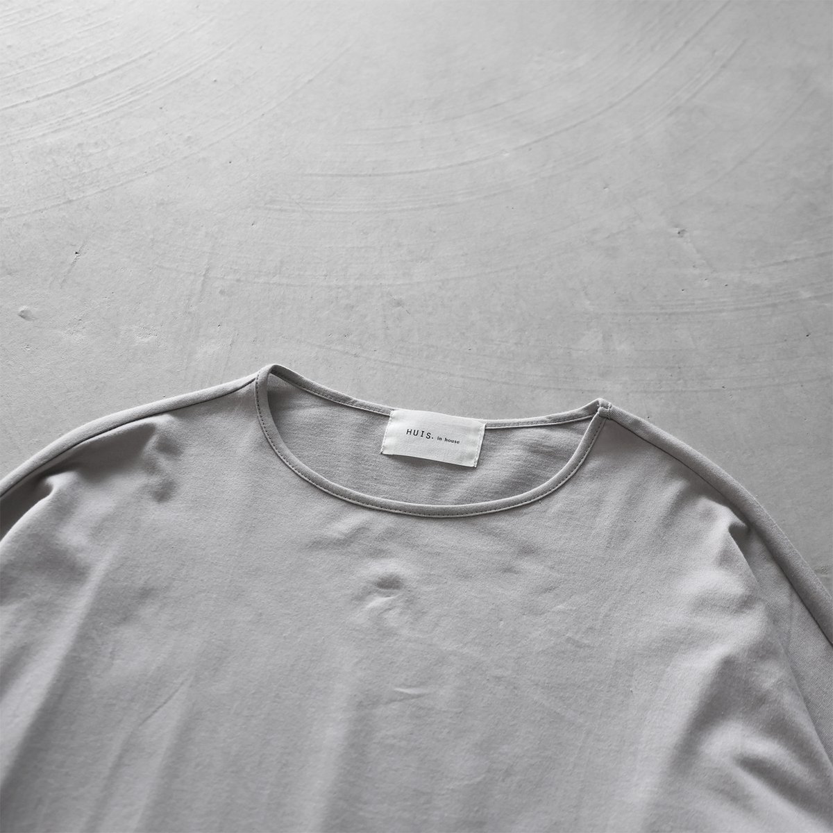 HUIS in house］SUVIN COTTON長袖コクーンカットソー（シルバーグレー）