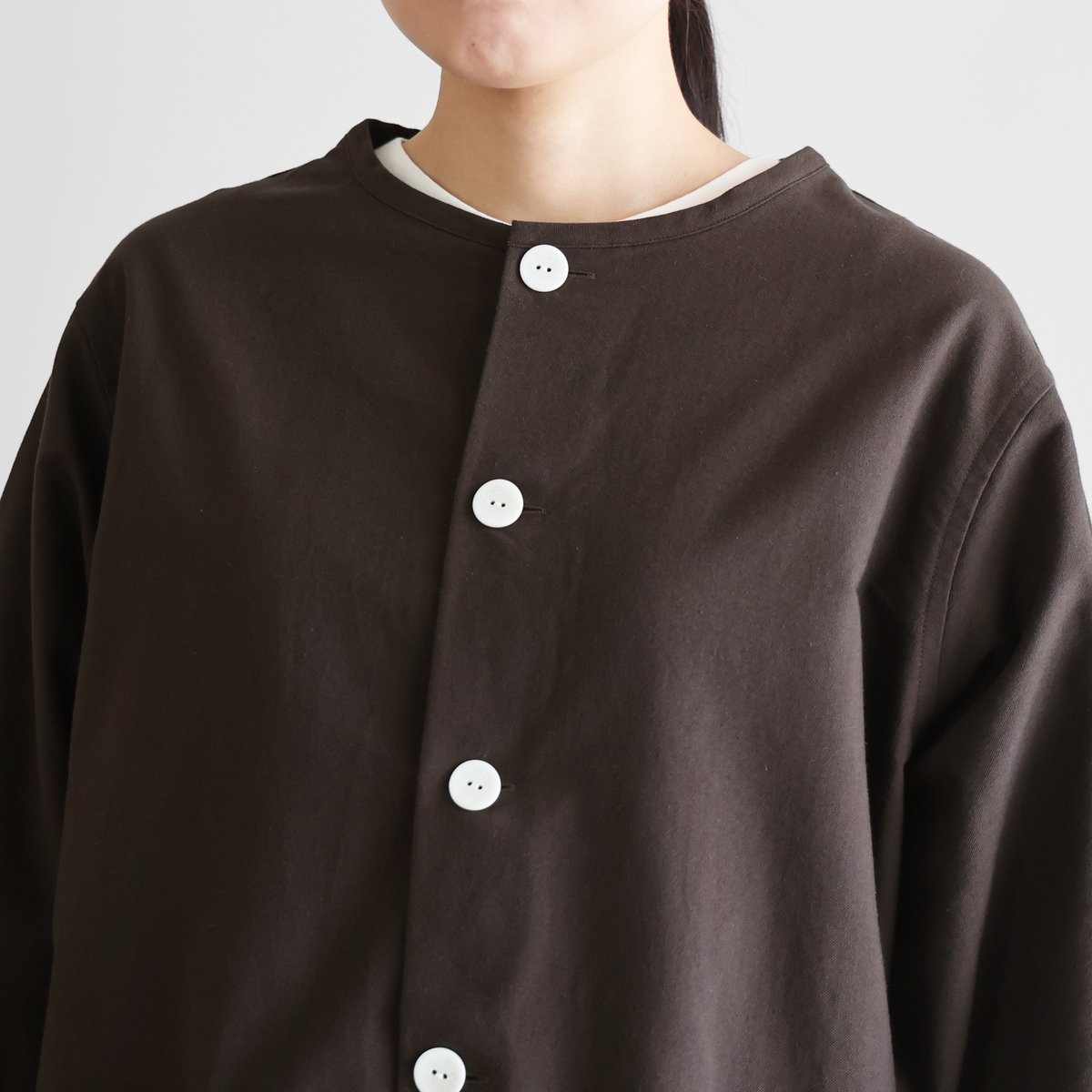 遠州織物HUIS. 010 スヴィンオックスフォードノーカラーシャツジャケット スヴィンオックスフォードノーカラーシャツジャケット（ブラック