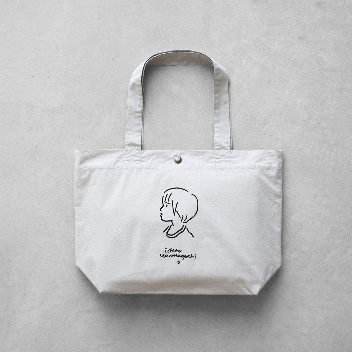 山口一郎×HUIS”限定トートバッグ【girl 女の子】(ミストグレー 山口一郎×HUIS”限定トートバッグ【girl 女の子】(ミストグレー