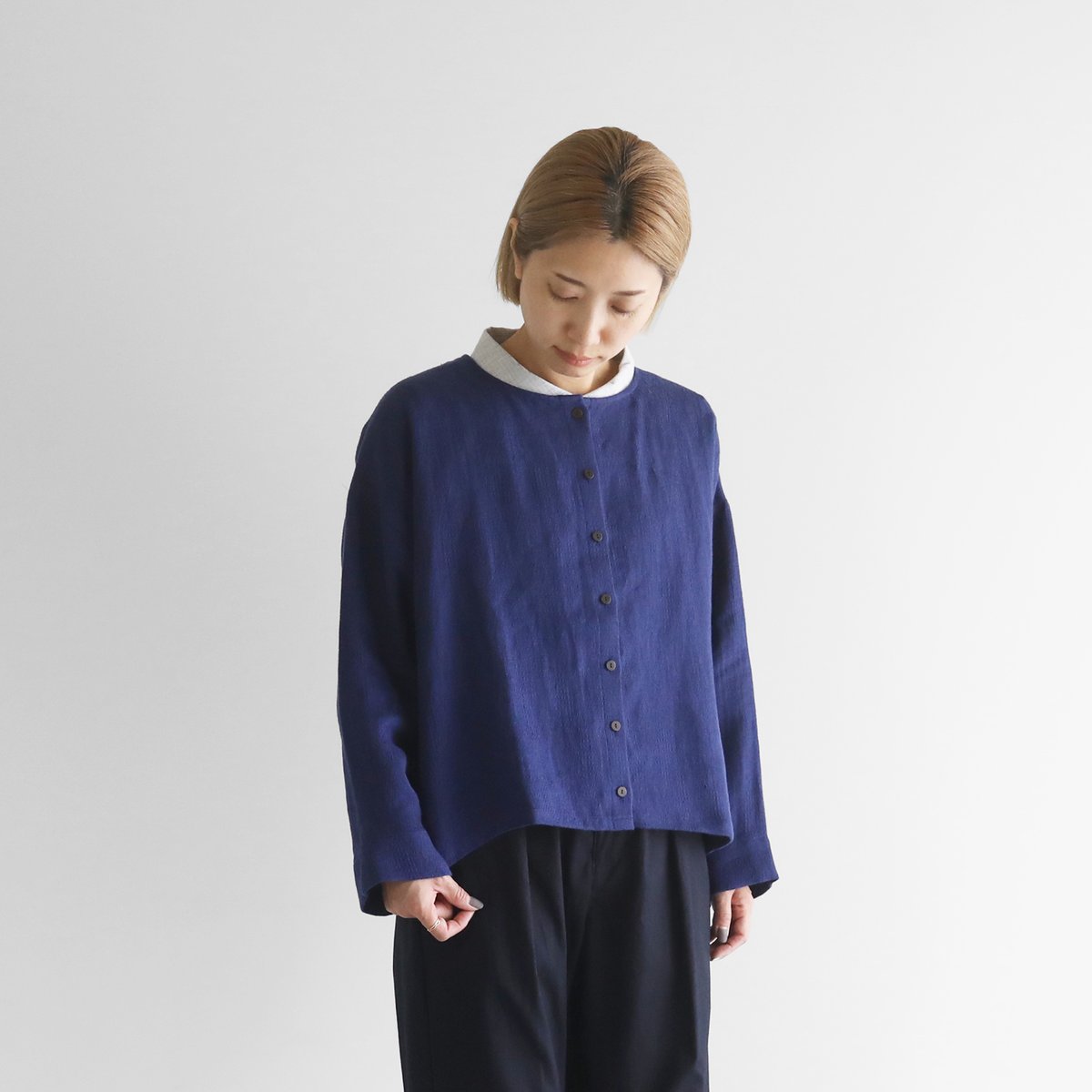 シャトルリネンジャガードショートカーディガン（フレンチネイビー