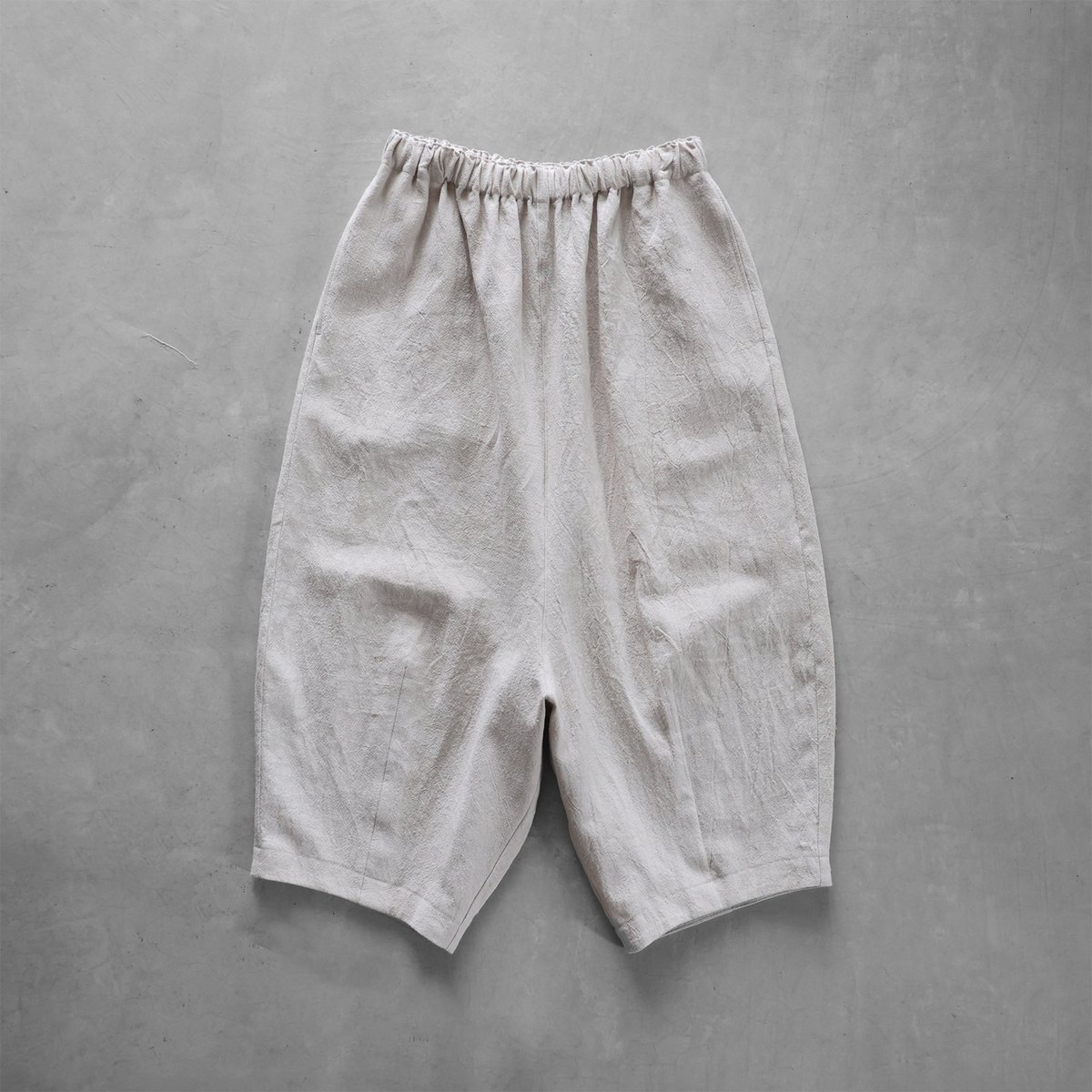 オールドレピア天日干しラミーリネンサルエルバルーンパンツ（エクリュ