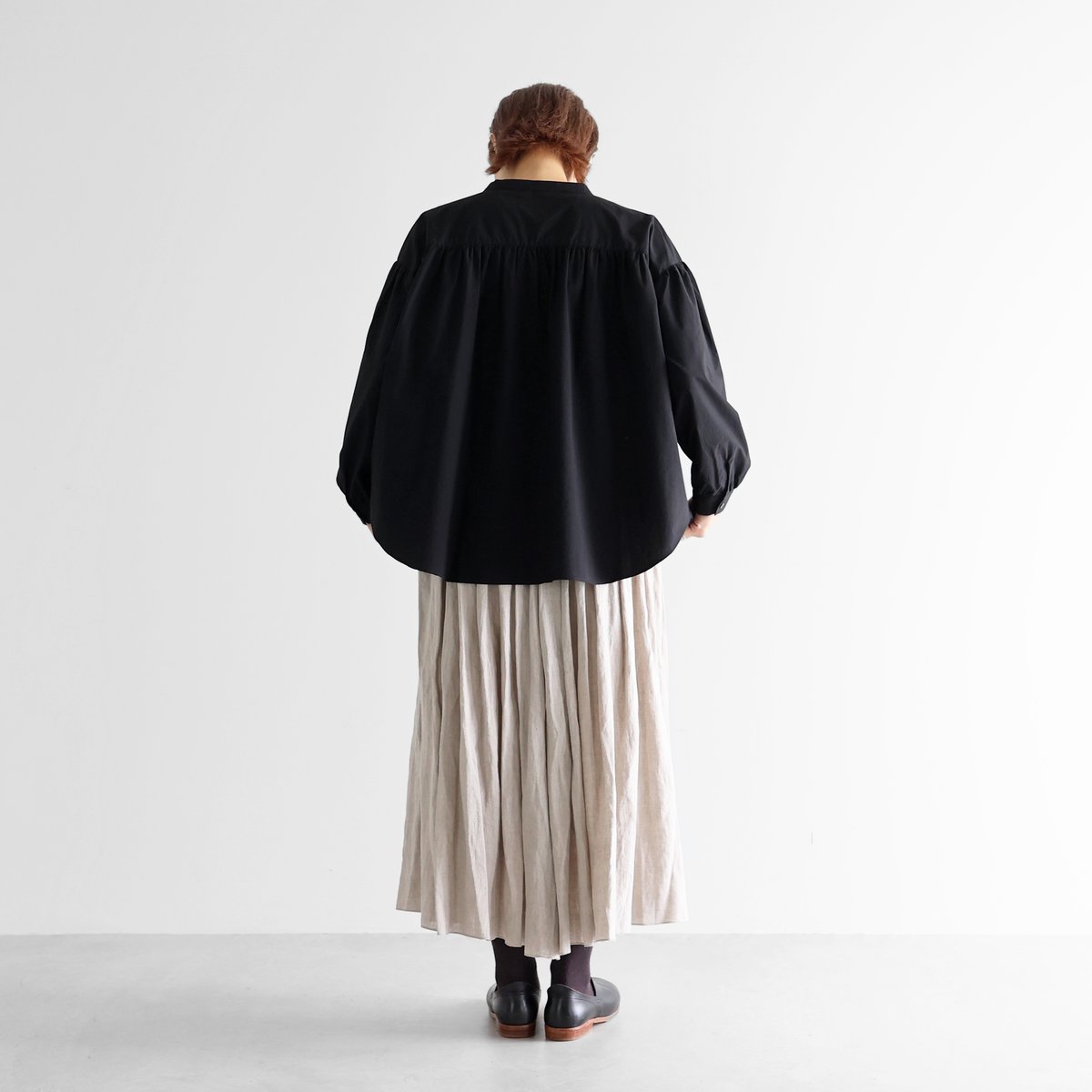 オーガニックコットンギャザーブラウス（ブラック）【レディス】U116