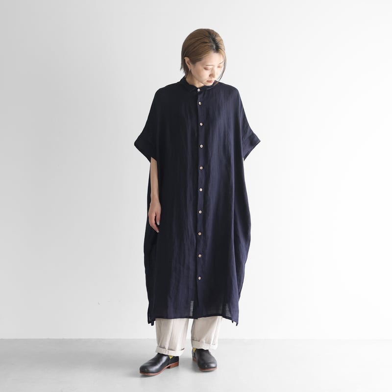 シャトルリネンライトショートスリーブロングシャツ（ダークネイビー