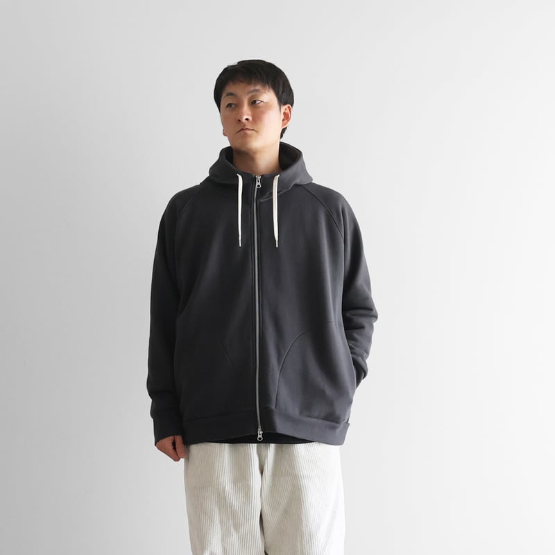 HUIS in house］SUVINスウェットジップパーカーL（ダークグレー