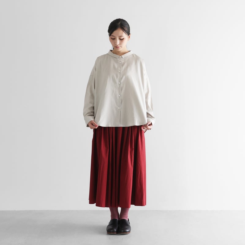 やわらかサテンワイドブラウスL（オフグレー）【レディス】U102L