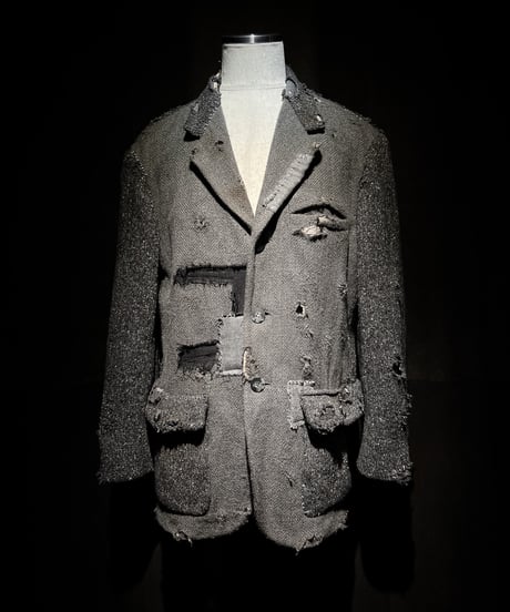 Different patchwork damage jacket