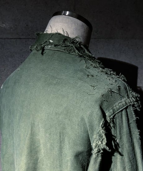 SURREALISTE×RESURRECTION Silver button vintage damage militaly shirt