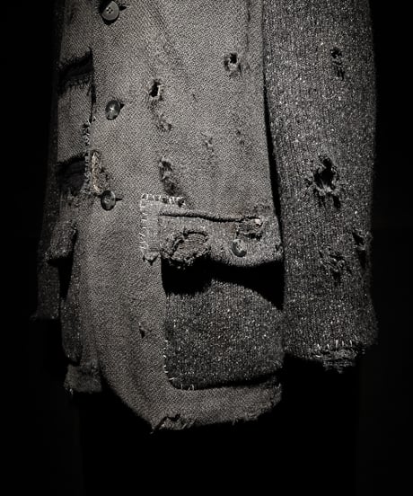 Different patchwork damage jacket