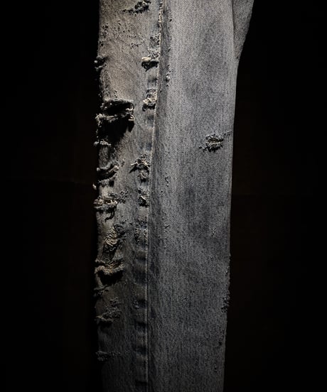Fade Distressed slim Straight Denim pants