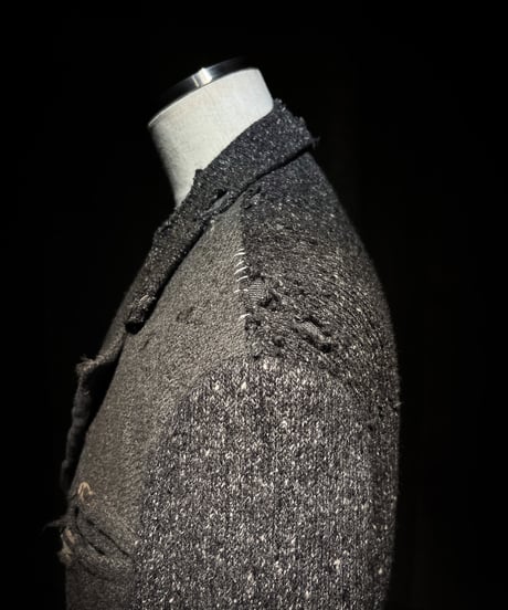 Different patchwork damage jacket