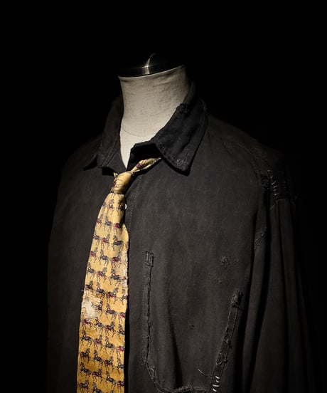 Vintage damage horse pattern tie