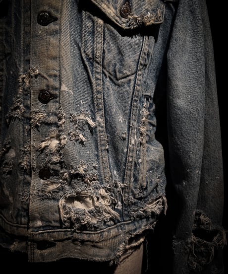 Vintage damage light blue Type III Denim Jacket