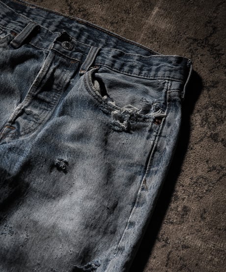 Fade Distressed slim Straight Denim pants