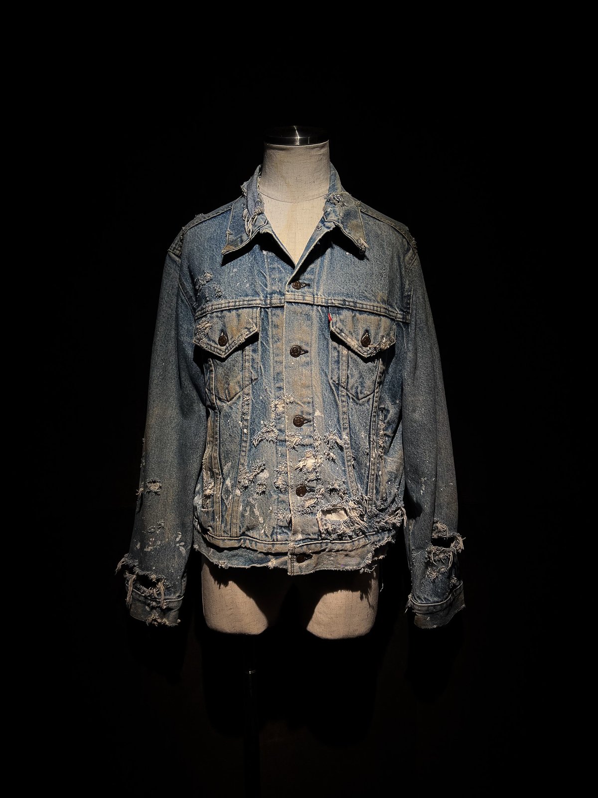 Vintage damage light blue Type III Denim Jacket