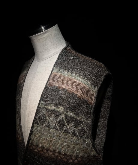 Vintage damage&patchwork jacquard knit vest
