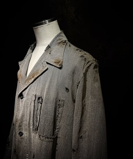 Vintage damage French coat
