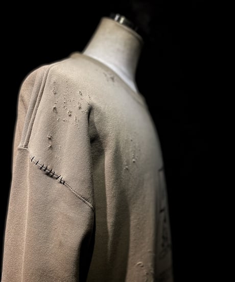 I THINK,,, character sweat shirt (SAND BEIGE)