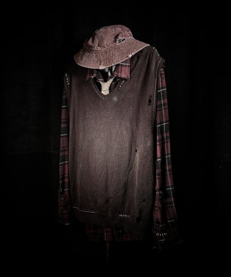 Vintage damage knit vest