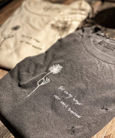Flower vintage dye damage T-shirt (Old white)