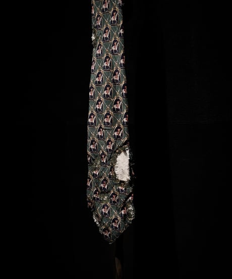 Vintage damage horse pattern tie