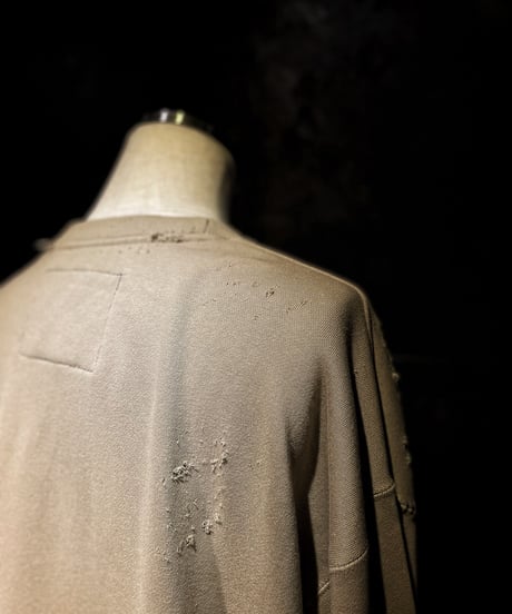 I THINK,,, character sweat shirt (SAND BEIGE)