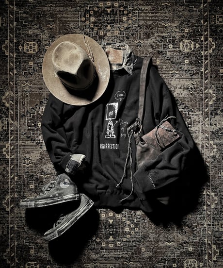 I THINK,,, character sweat shirt (BLACK)