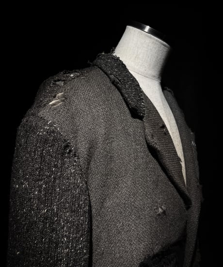 Different patchwork damage jacket