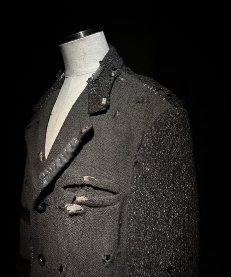 Different patchwork damage jacket