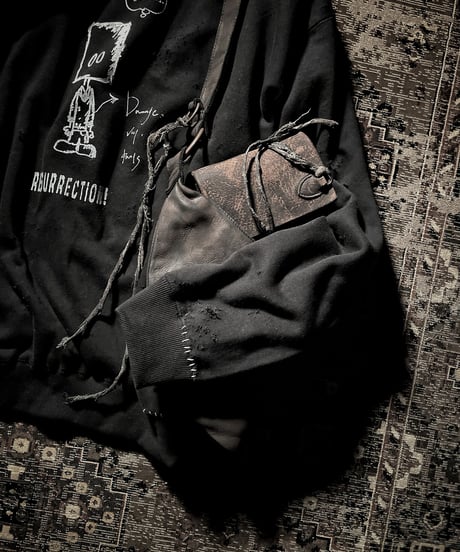 I THINK,,, character sweat shirt (BLACK)