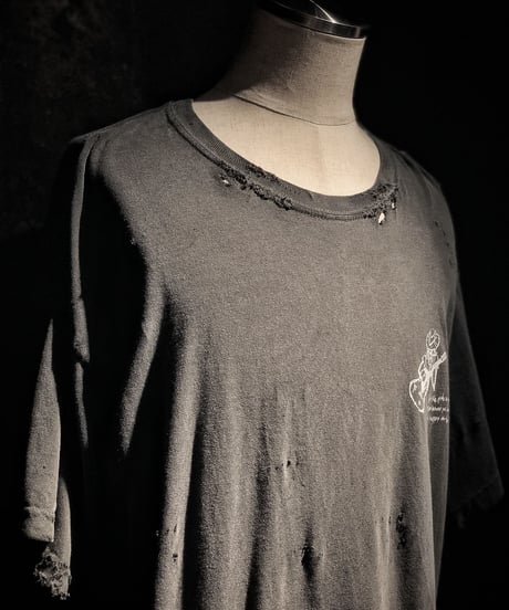 Sing with a guitar T-shirt OLD BLACK