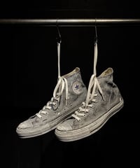 Paint vintage sneaker