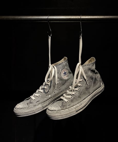 Paint vintage sneaker