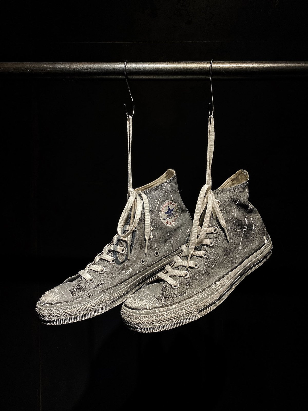 Paint vintage sneaker | RESURRECTION -all handm