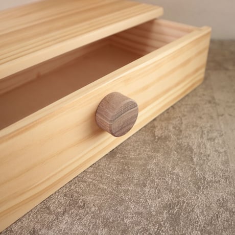 dresser set