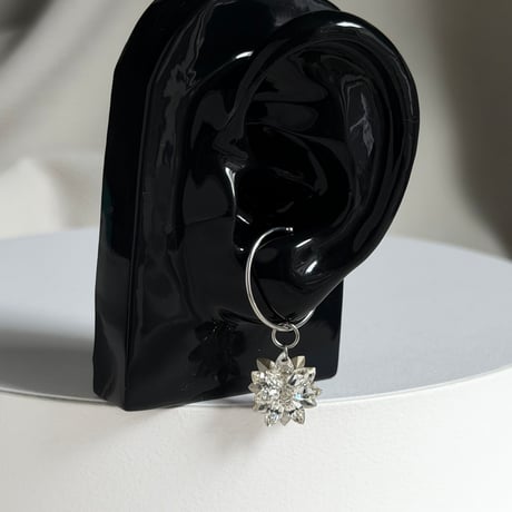 Crystal Sole Ear Cuff