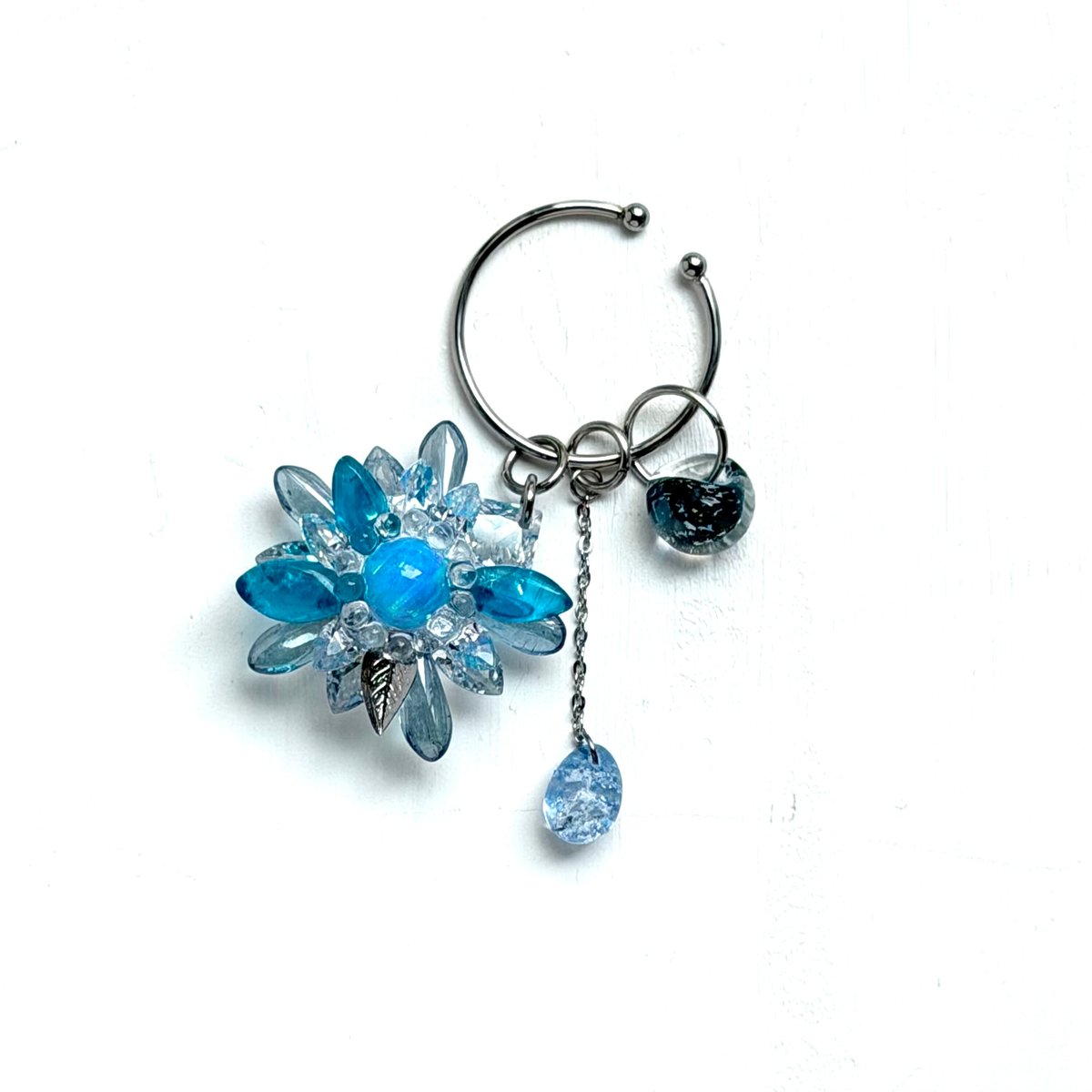 Flower ear cuff ブルー Ear Cuff No.39 | EVER MY