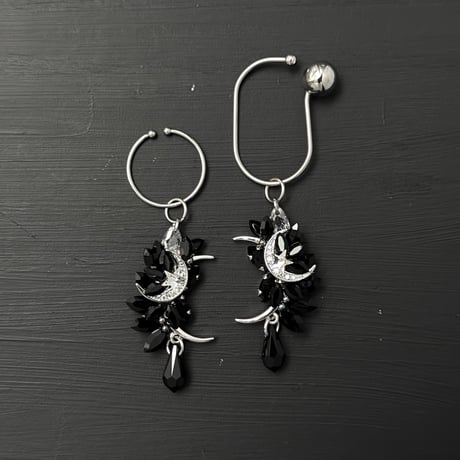 Lunaile Ear Cuff_Black