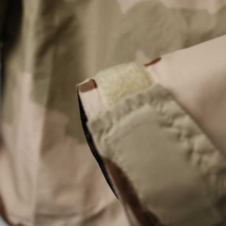 ミリタリーカモ リバーシブル フードジャケットMilitary Camouflage Reversible Hooded Jacket / GORE-TEX