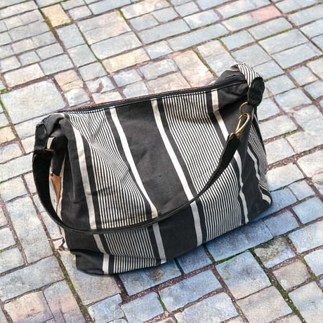FRENCH VINTAGE BEDCOVER LEATHER SHOULDER BAG 40sフランスベッドカバー × 牛革 ショルダーバッグ【T.K GARMENT SUPPLY】