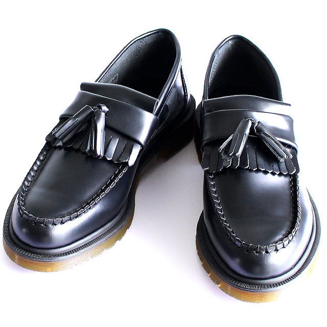 Dr.Martens】 キルト×タッセル付きスムースレザーローファー Dr.Martens】 キルト×タッセル付きスムースレザーローファー