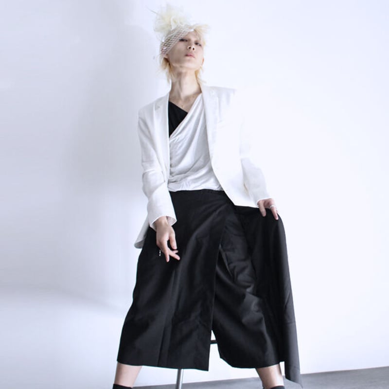 albino 袴スカート albino】 マルチアレンジスカート風フェイクレイヤード袴パンツ