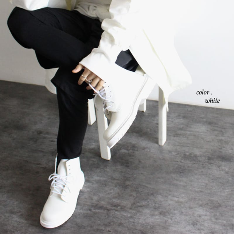 Dr.Martens】 8ホールスムースレザーブーツ | albino Dr.Martens】 8ホールスムースレザーブーツ | albino