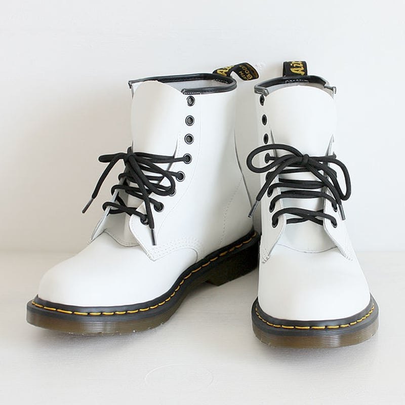 Dr.Martens】 8ホールスムースレザーブーツ | albino Dr.Martens】 8ホールスムースレザーブーツ | albino